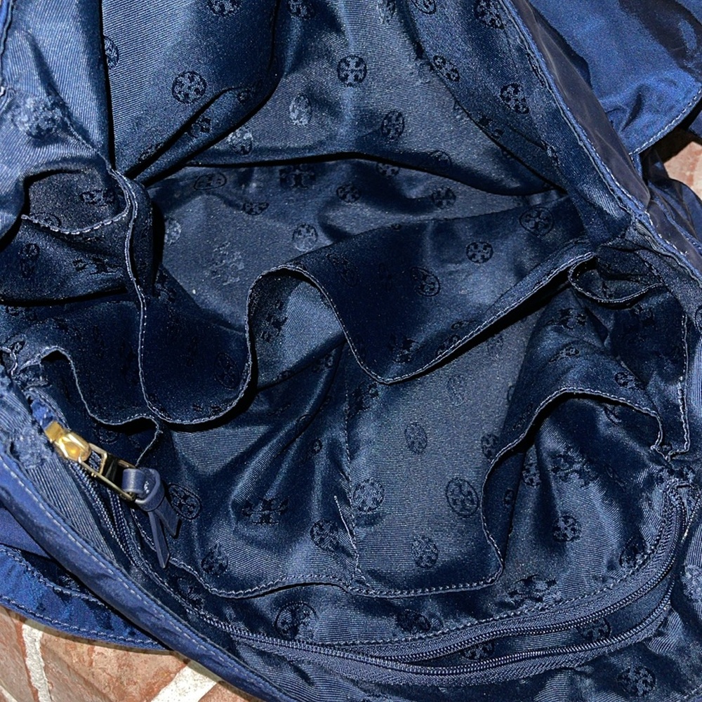 Womens Tory Burch navy blue diaper carrier - Picture 4 of 13